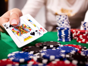 Hướng dẫn chơi Poker UW88 - Những thủ thuật giúp chơi Poker dễ chiến thắng nhất